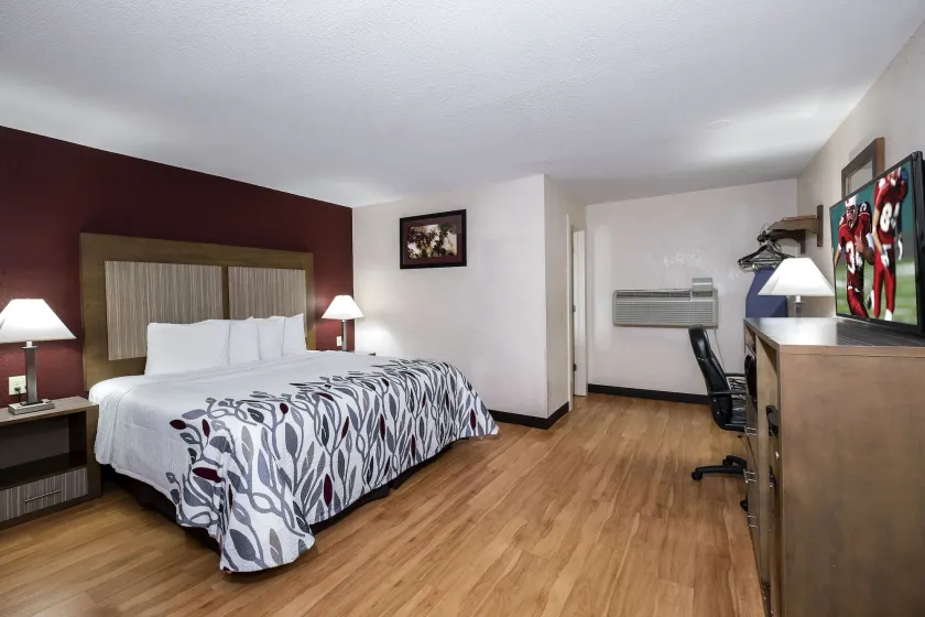 Red Roof Inn Neptune - Jersey Shore - Image 1