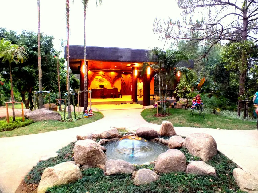บุร รีสอร์ท Bura resort - Image 1
