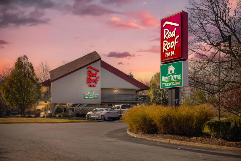 Red Roof Inn Buffalo - Niagara Airport - Image 1