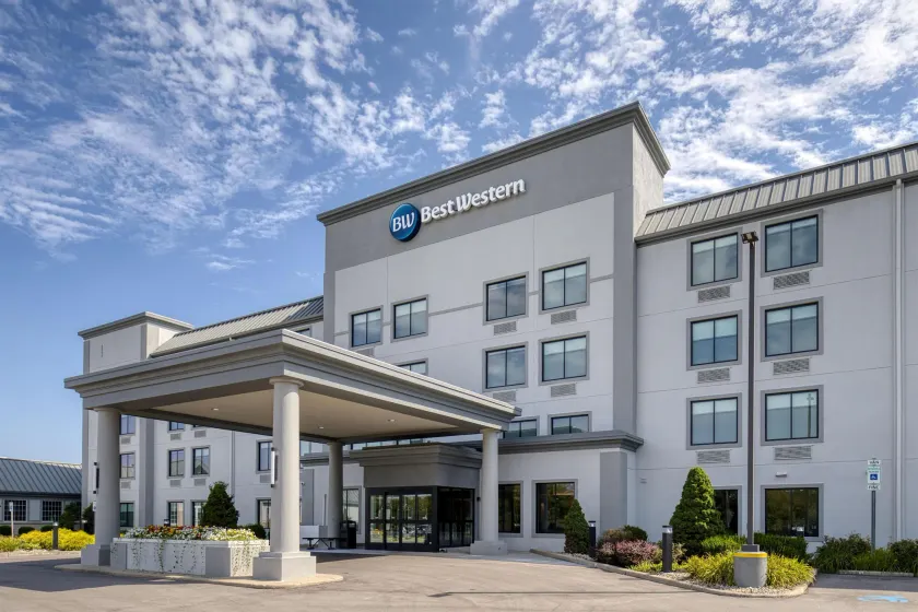 Best Western Byron Center - Image 1