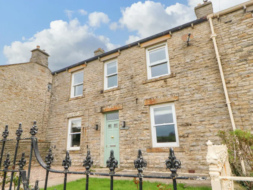 Hillside House - Image 1