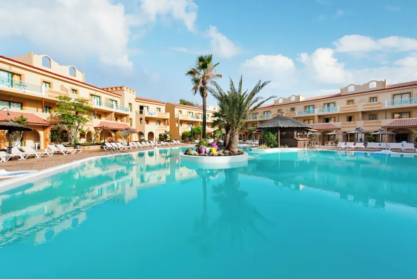 Elba Lucía Sport & Suite Hotel - Image 1