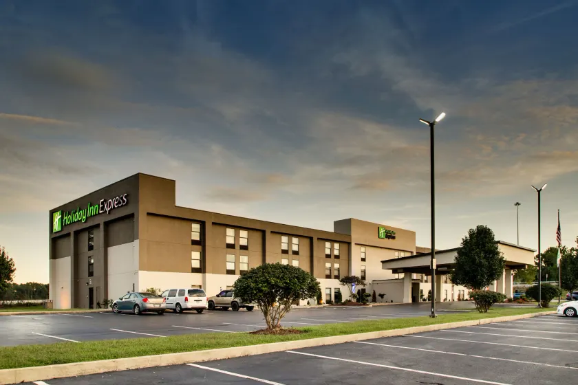 Holiday Inn Express - Horse Cave by IHG - Image 1