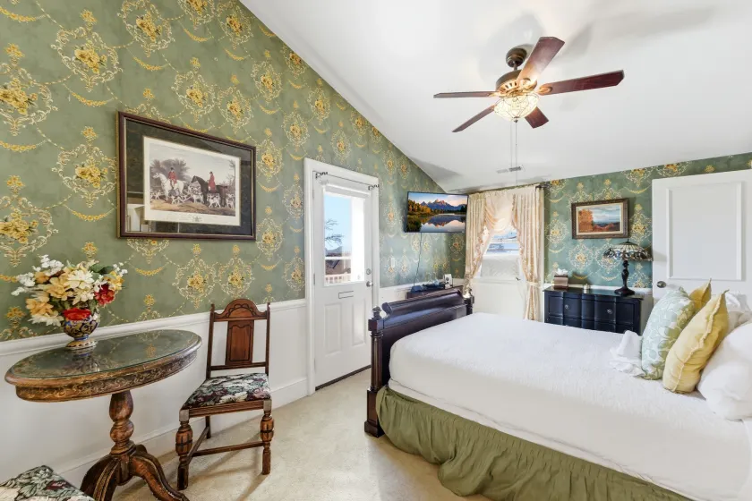 Heber Senator Bed and Breakfast - Image 1