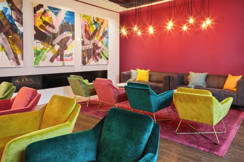 Holiday Inn - the niu, Fusion Hamburg St. Georg by IHG - Lobby sitting area