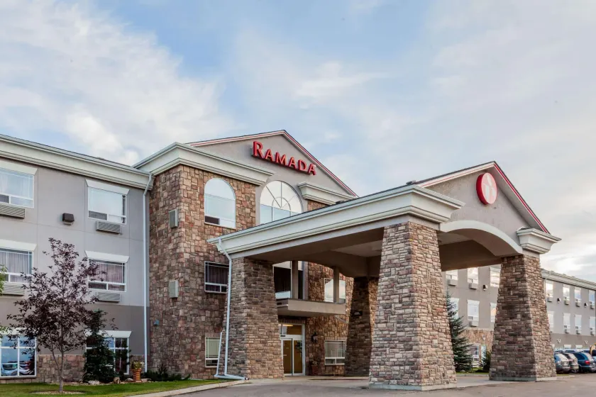Ramada by Wyndham Westlock - Image 1
