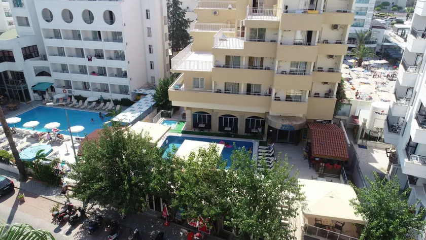 Karen Hotel - Image 1