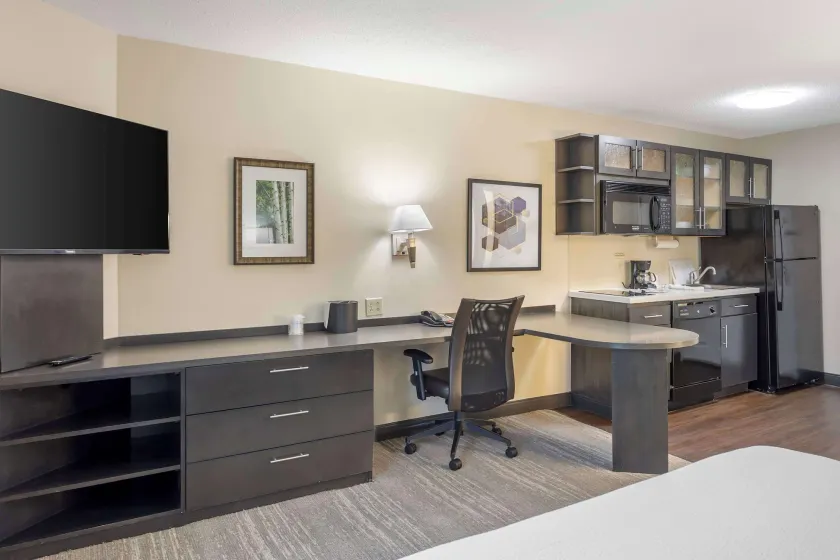 Executive Residency by Best Western Philadelphia-Willow Grove - Image 1