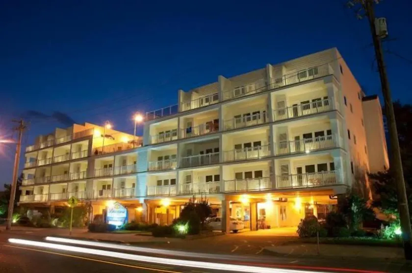 Biscayne Suites - Image 1