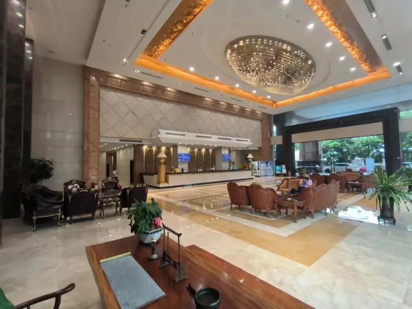 HX Hotel - Image 1