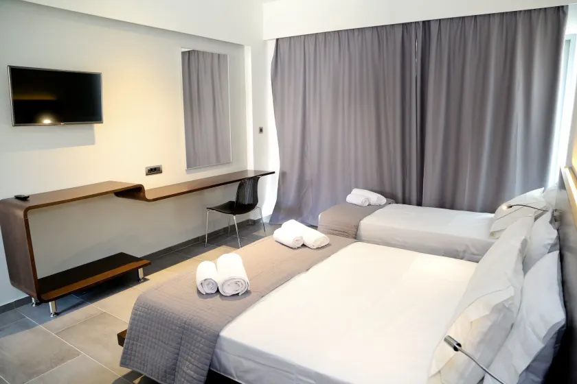 Megara Hotel - Image 1