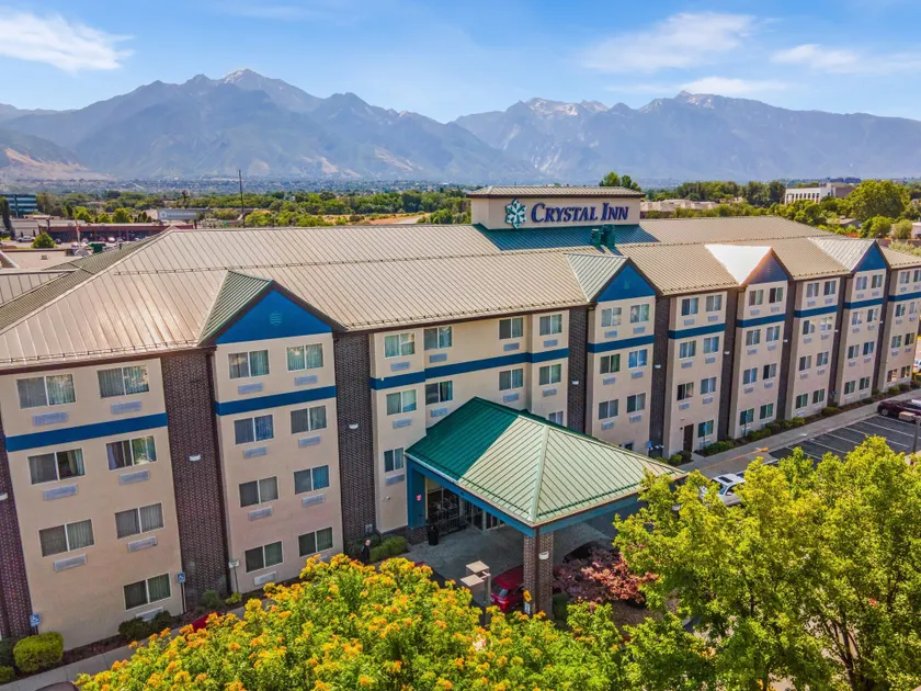Crystal Inn Hotel & Suites - Midvalley - Image 1