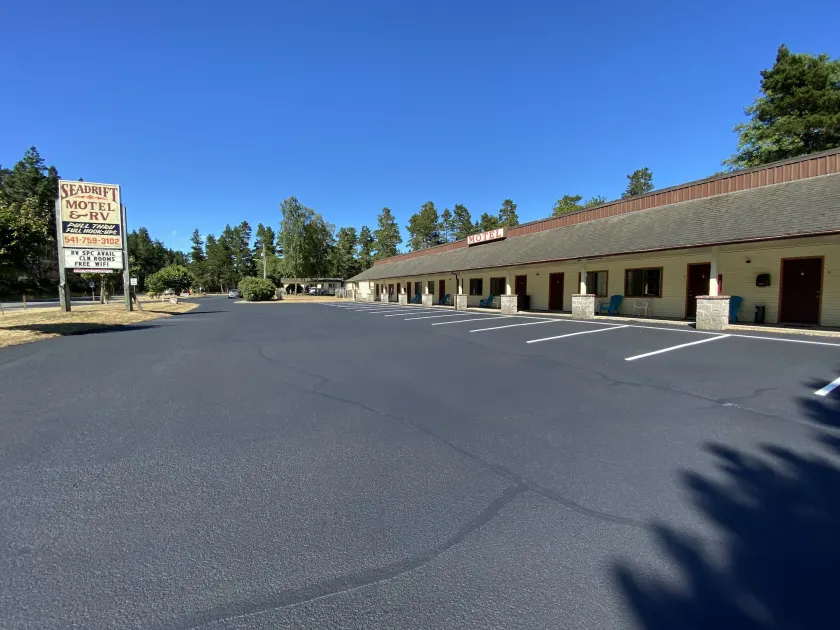 Seadrift Motel & RV Park - Image 1