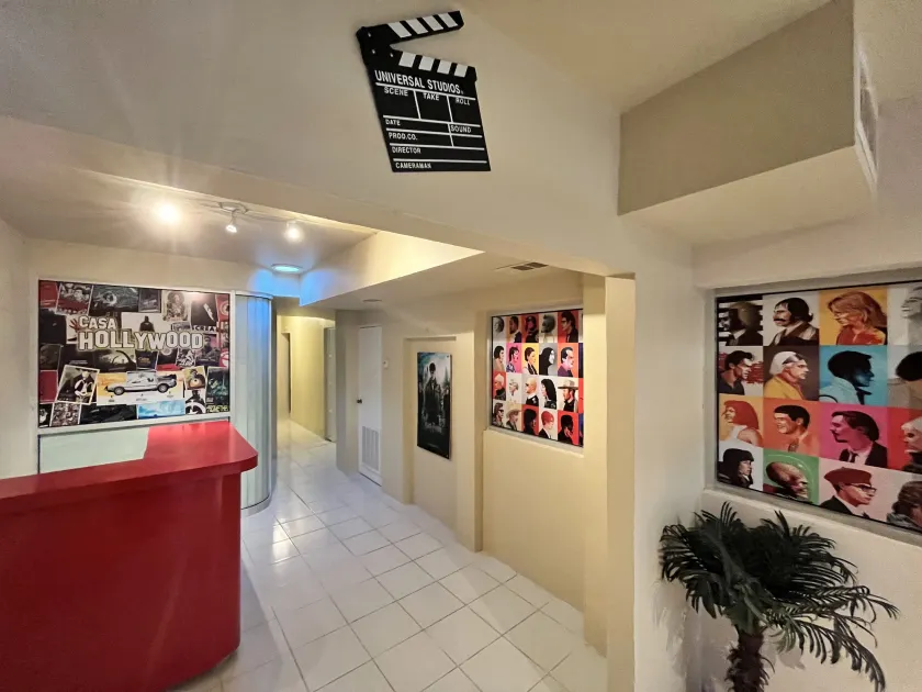 CASA HOLLYWOOD - Image 1
