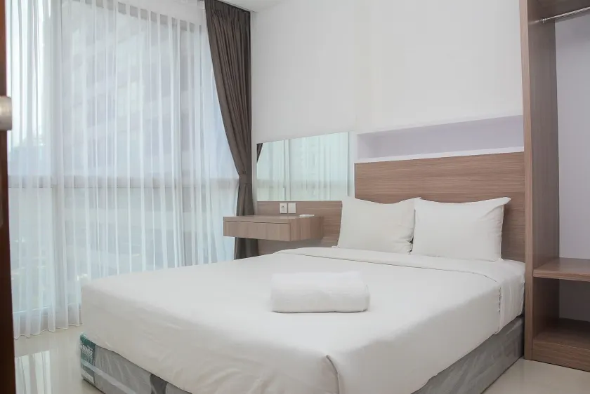 Modern 1BR at Ciputra World 2 Apartment By Travelio - Image 1