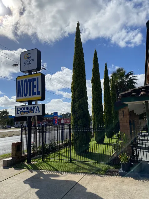 Pooraka Motor Inn - Image 1