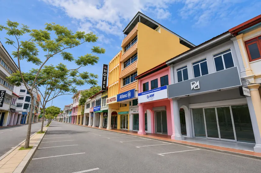 Collection O Near Taiping Mall Formerly Axis Hotel - Image 1