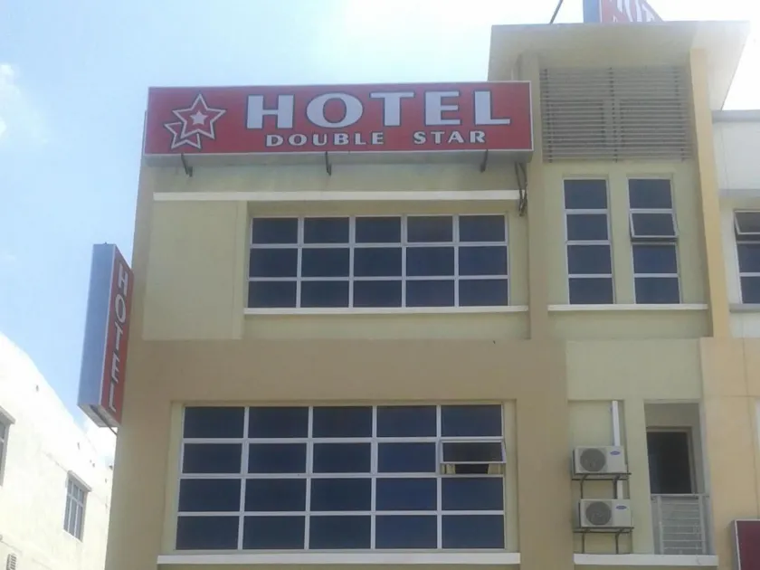 Hotel Double Star Klang - Image 1