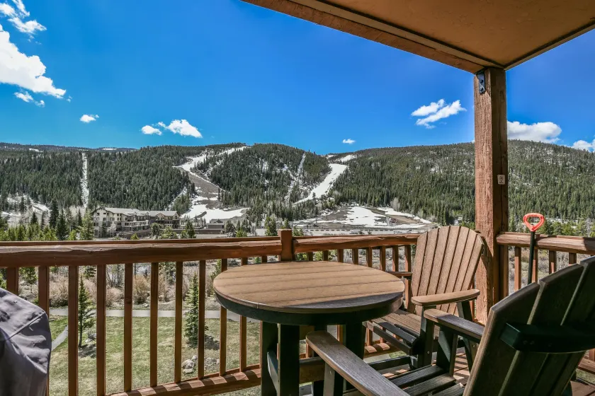 Tenderfoot Lodge 2673 by SummitCove Lodging in Colorado - Image 1