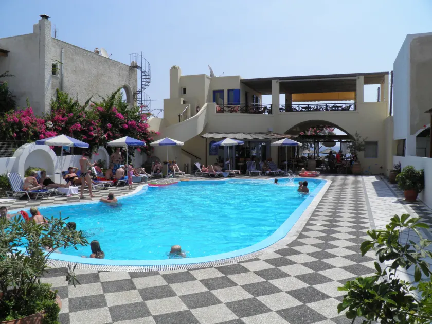 Levante Beach Hotel - Image 1