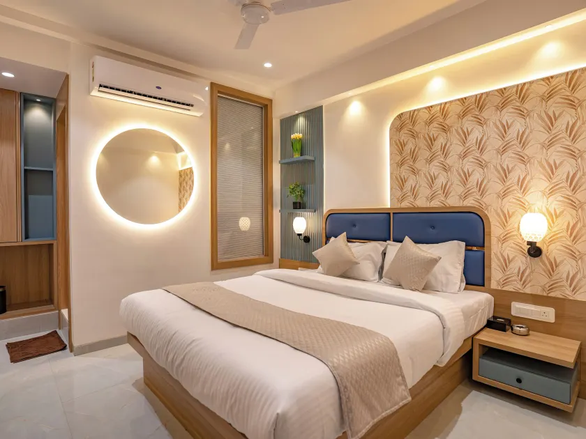 Hotel Supreme Inn - Image 1