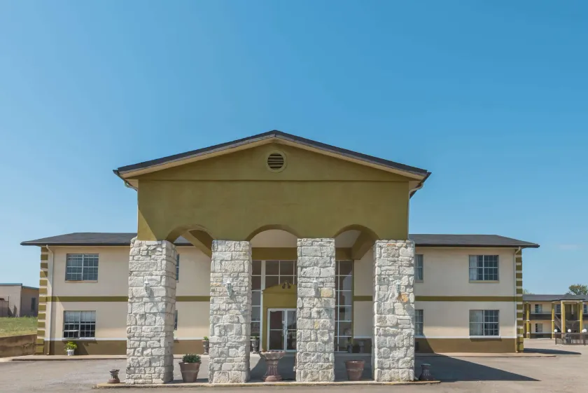 Knights Inn Greenville - Image 1