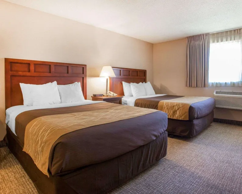 Quality Inn Kirkland - Image 1