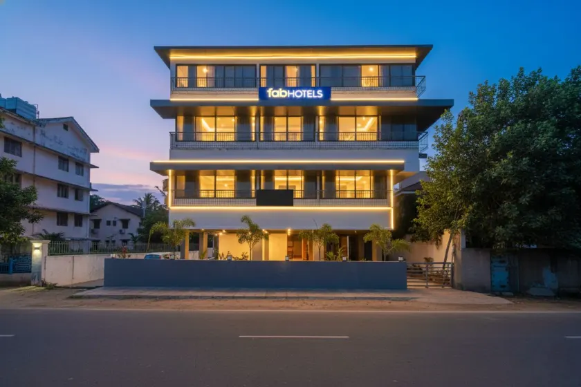 FabHotel Peak Stay - Image 1