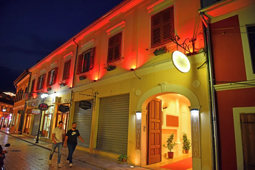 Promenade Hotel - Image 1