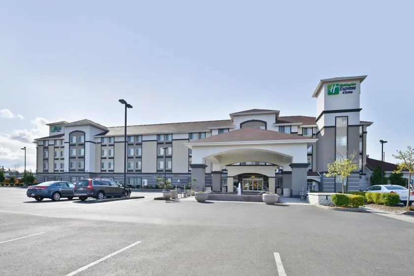 Holiday Inn Express & Suites Tacoma South - Lakewood by IHG - Image 1
