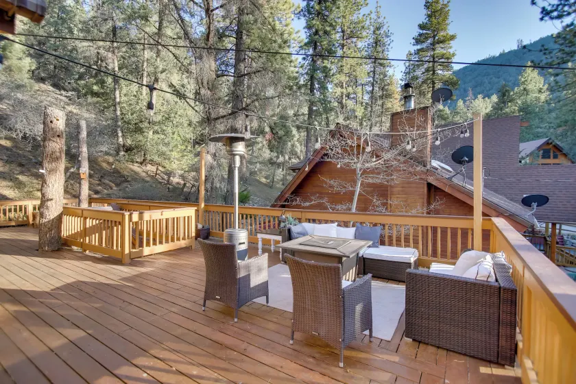 Peaceful & Idyllic Forest Cabin w/ Pool Table - Image 1