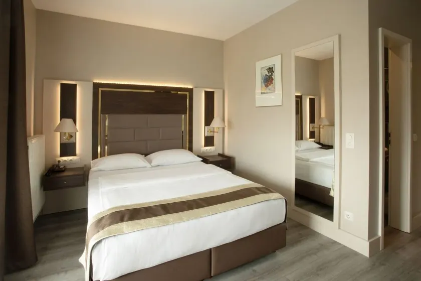 City Hotel Frankfurt/M - Image 1