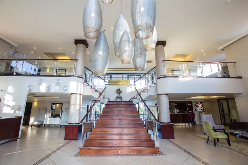 Phakalane Golf Estate Hotel & Convention Centre - Lobby