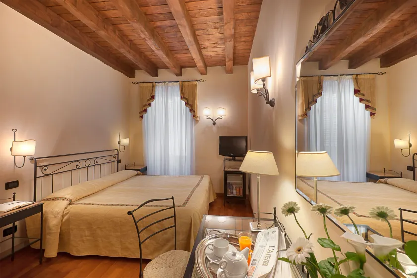 Hotel Marco Polo - Image 1