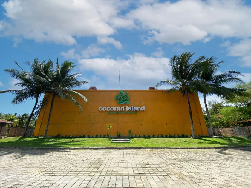Avery Coconut Island Waterpark Beach Resort Carita - Image 1