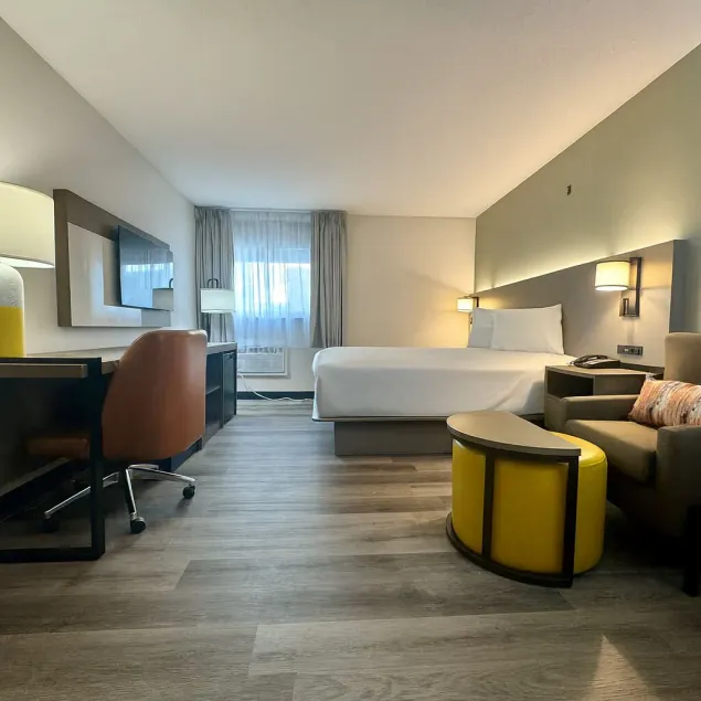 Surface Boutique Hotel - Image 1