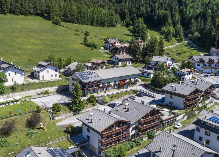 Hotel Villaggio Nevada - Image 1