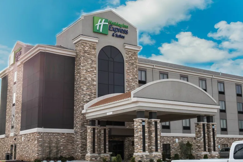 Holiday Inn Express & Suites Oklahoma City Southeast - I-35 by IHG - Image 1