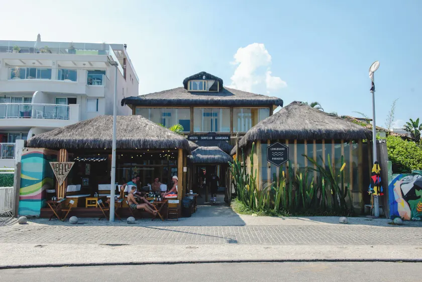 Longboard Paradise Surf Club - Image 1