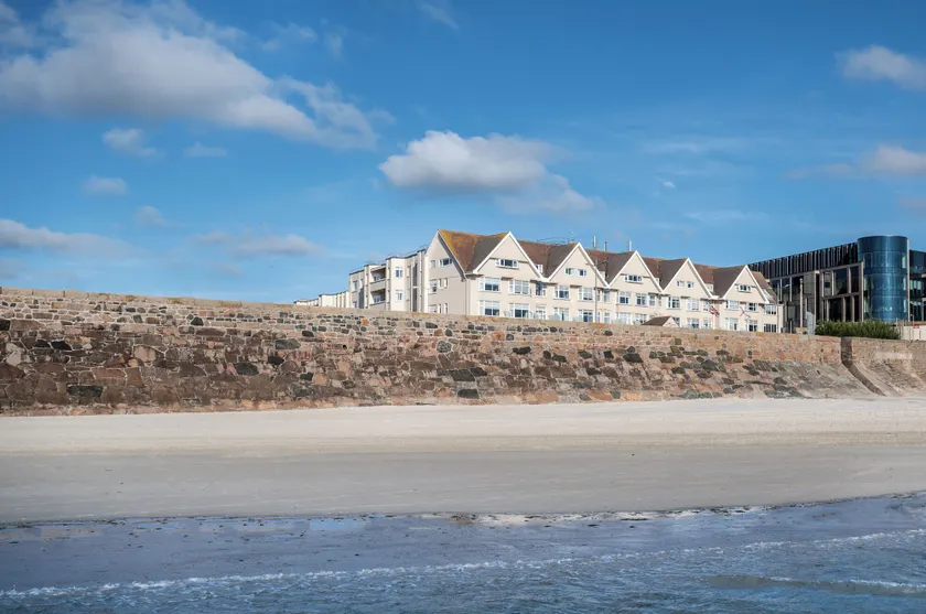 Grand Jersey Hotel and Spa - Image 1