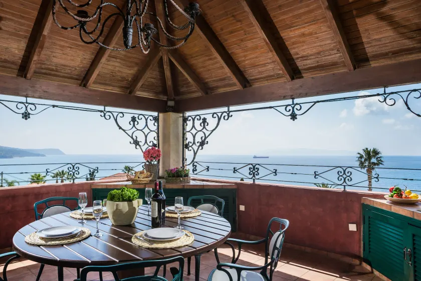 Alekata-Traditional Villas of Kefalonia - Image 1