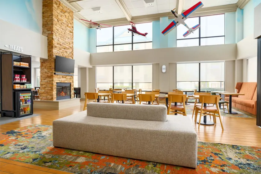 Hampton Inn by Hilton Chicago-Midway Airport - Image 1