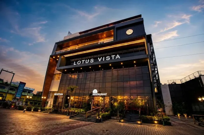 Lotus Vista Hotel - Image 1