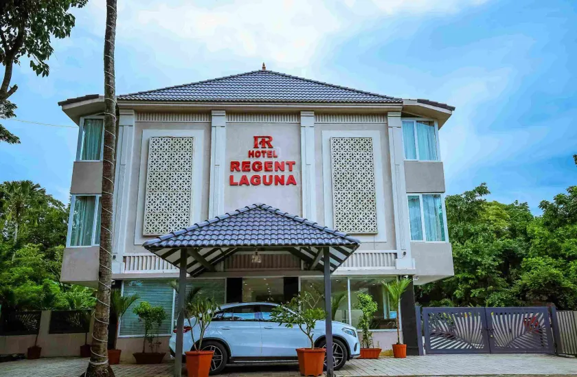 Hotel Regent Laguna - Image 1