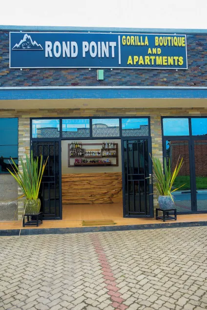 Rond Point Gorilla Boutique - Kinigi - Image 1