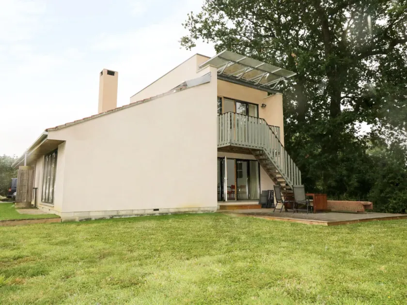 Frater House - Image 1