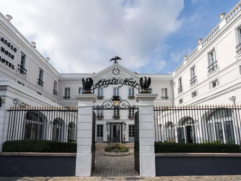 Aigle Noir Hotel Fontainebleau - MGallery Collection - Image 1