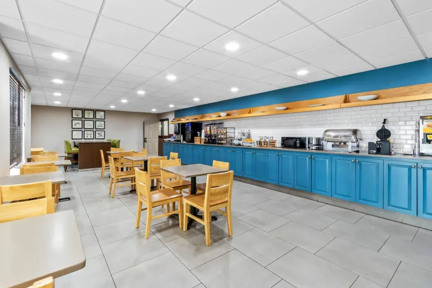 Country Inn & Suites by Radisson, Aiken South - Image 1