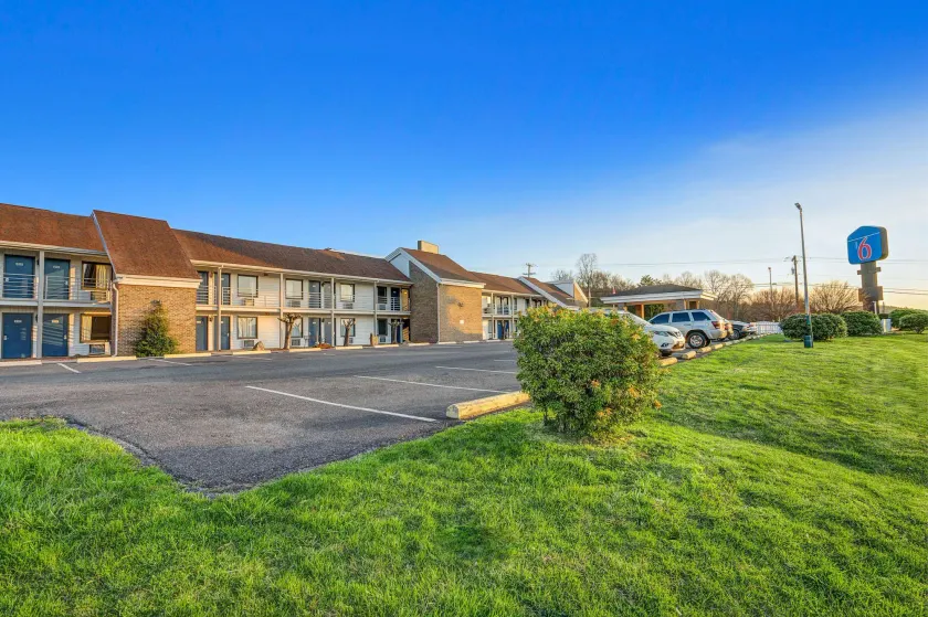 Motel 6-Hillsville, VA - Image 1