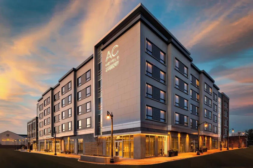 AC Hotel by Marriott Portsmouth Downtown/Waterfront - Image 1